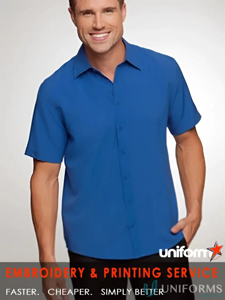 Blue short-sleeved button-down shirt in breathable polyester fabric, versatile workwear