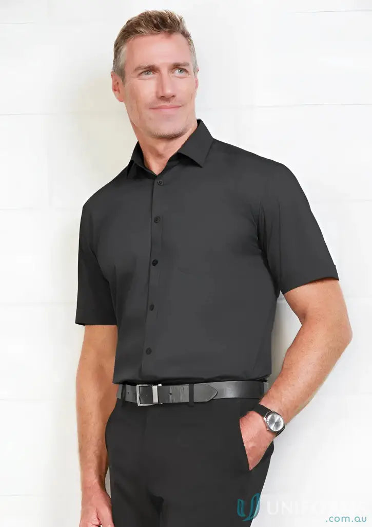 IWG EMB Mens SS Shirt in black with monaco short sleeves and modern narrow collar