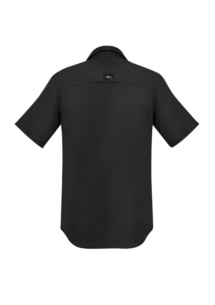 Back of Syzmik men’s outdoor short sleeve shirt zw465 with seam detail