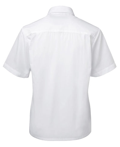 White short-sleeved poplin shirt with classic collar and tailored fit ideal for work uniforms and professional workwear