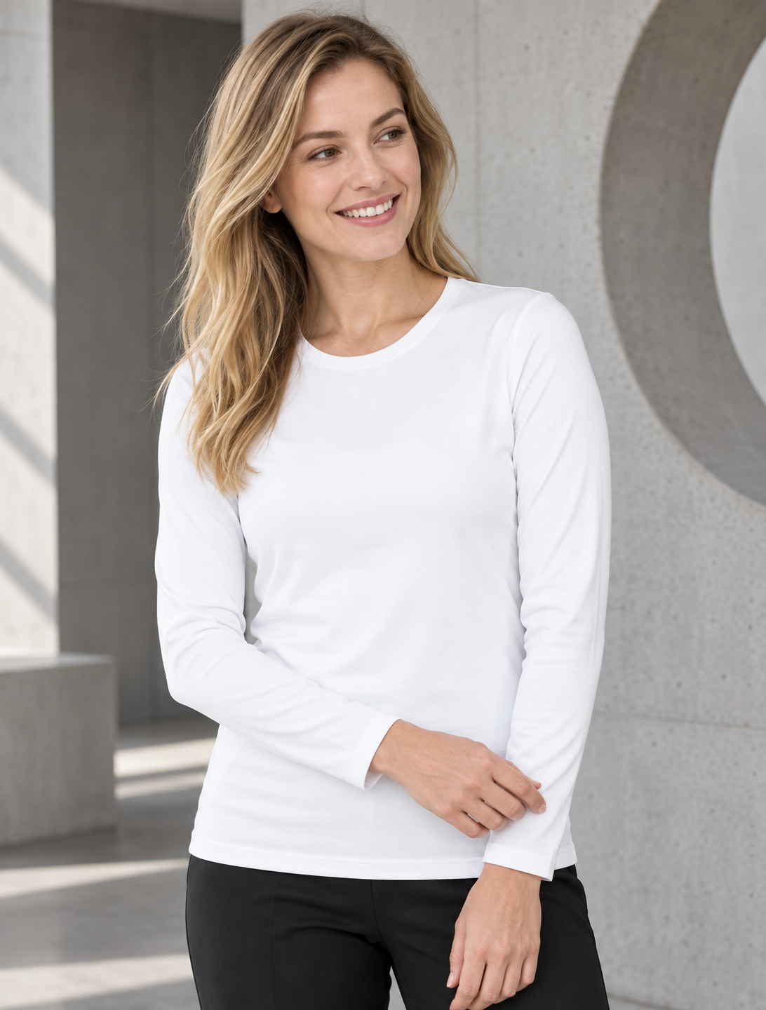 Womens Performance Long Sleeve Tee