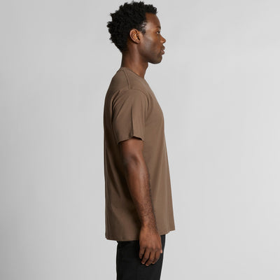 Brown t-shirt with short sleeves and crew neck, made of cotton.