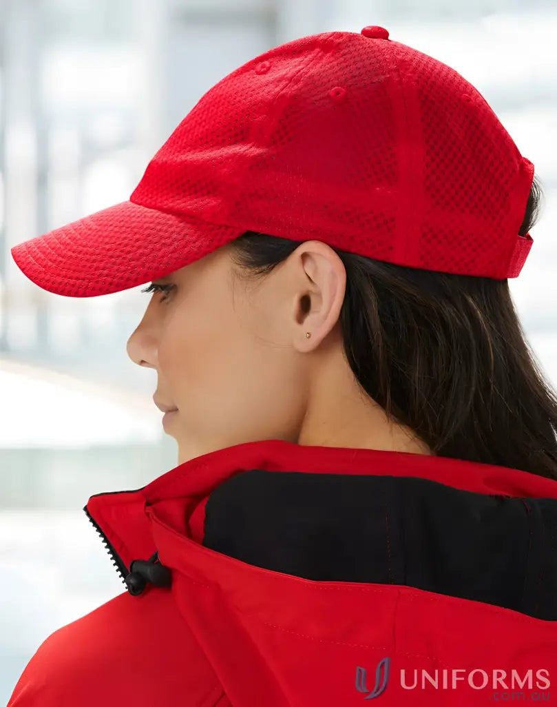 Winning Spirit CH20 Athletic Mesh Cap in Red front product image