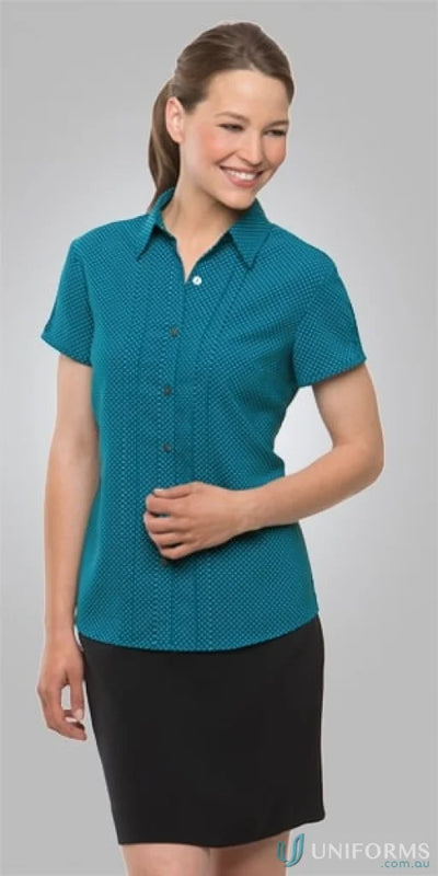 Woman wearing City Stretch Spot Ladies SS Shirt with easy care, natural stretch, cap sleeve