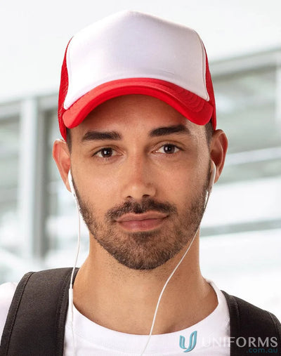 Red and white contrast trucker cap perfect for winning spirit truckers and ultimate workwear