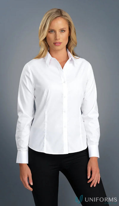 Blonde woman in Keval Poplin Ladies LS Shirt with long sleeve, semi-tailored fit