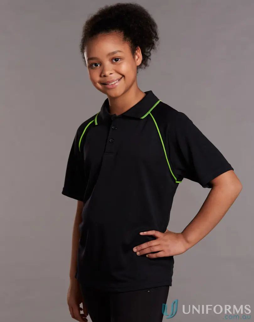 Kids Iconic raglan polo in black with neon green piping
