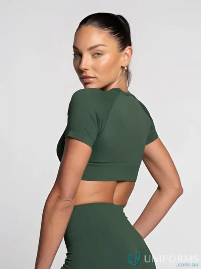 Dark green seamless cropped tee with short sleeves in a fitted design perfect for workwear and uniforms