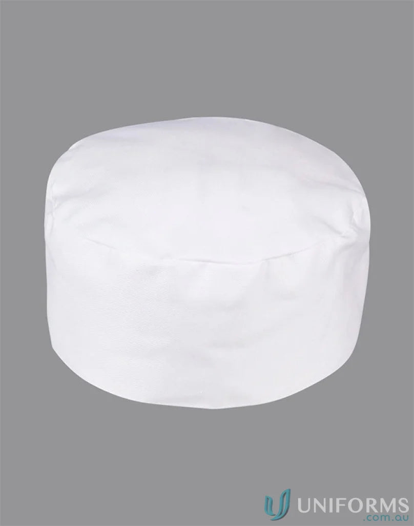 White chefs hat from Winning Spirit Chefs Cap for a professional appearance