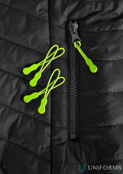 Black quilted jacket from Collection Zippies J744 with eyelet head zippers and a powerful solution feel