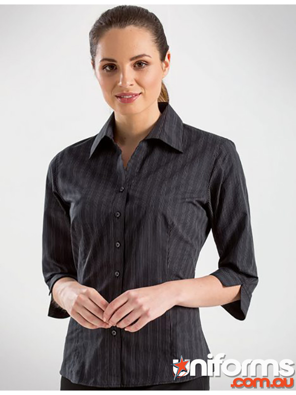 A lady models a black shirt featuring a dark stripe, showcasing a stylish 3/4 sleeve design.